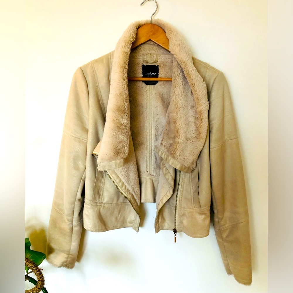 🐏 Cozy Sleek Cream Vegan Leather Moto Jacket 🐑